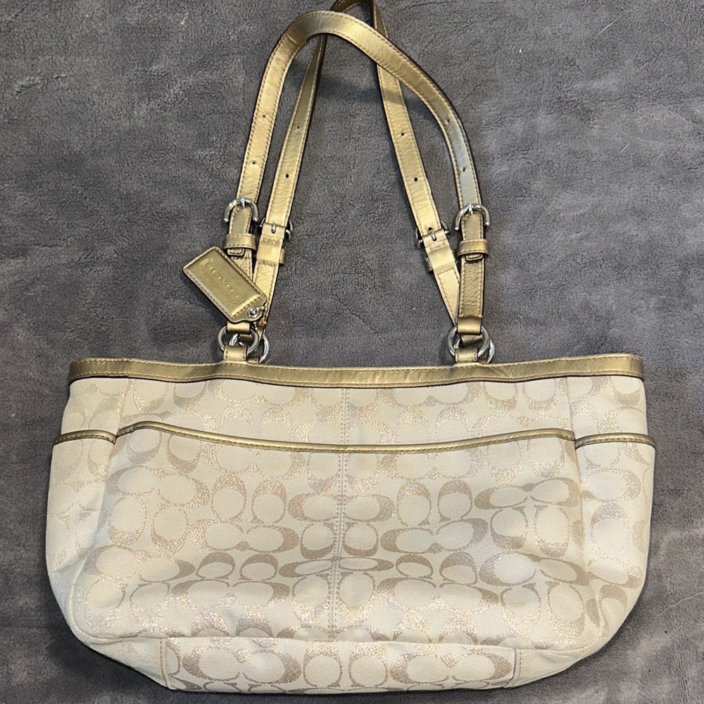 Coach Beige and Brown Signature Shoulder Bag - Picture 10 of 11